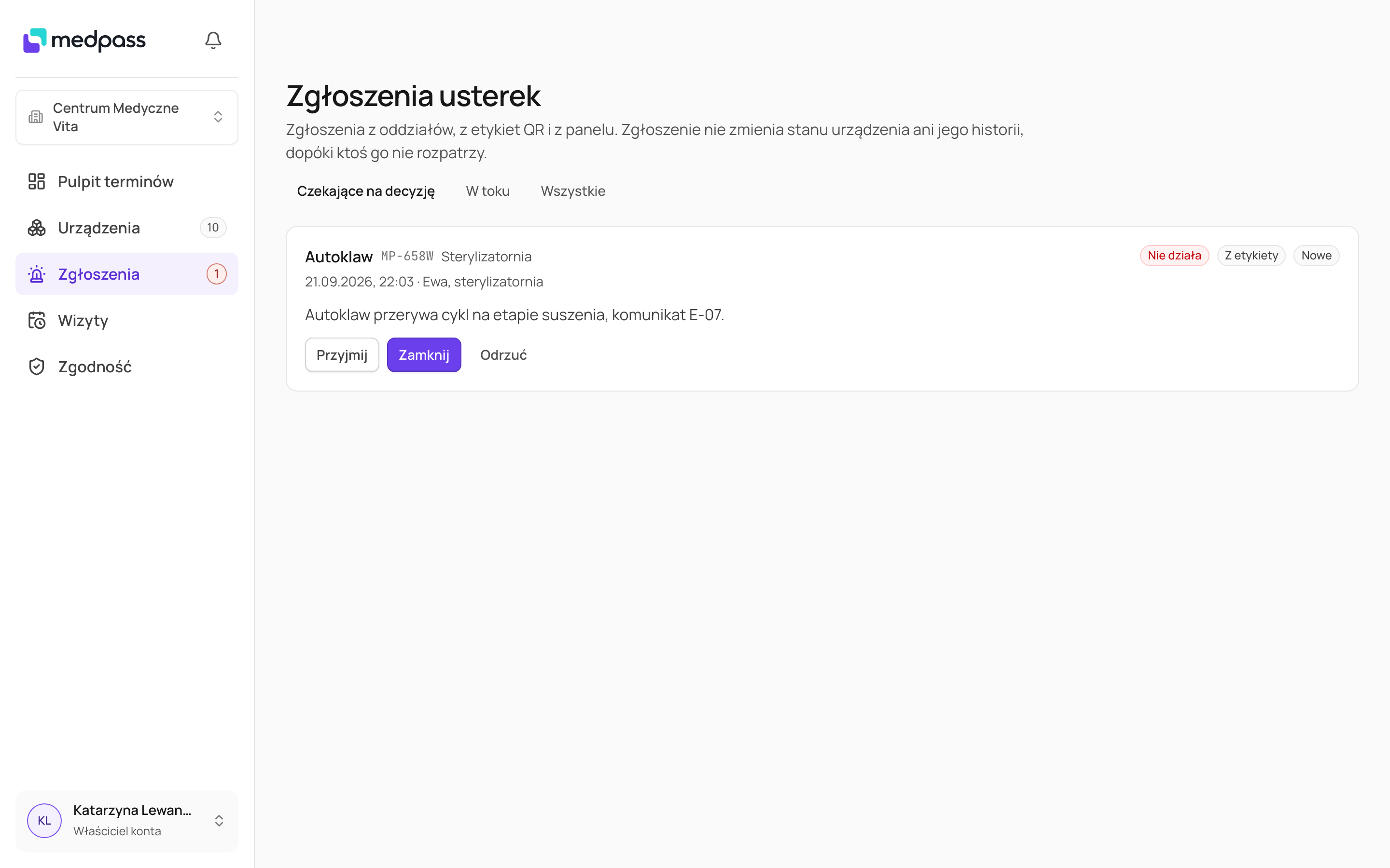 Lista zgłoszeń z zakładkami „Czekające na decyzję”, „W toku” i „Wszystkie”